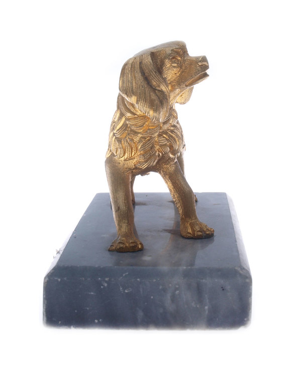 Bronzas skulptūra „Suns”