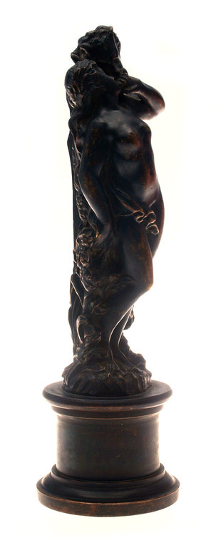 Bronzas skulptūra „Elfs ar meiteni”