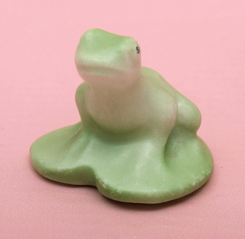 Porcelain frog