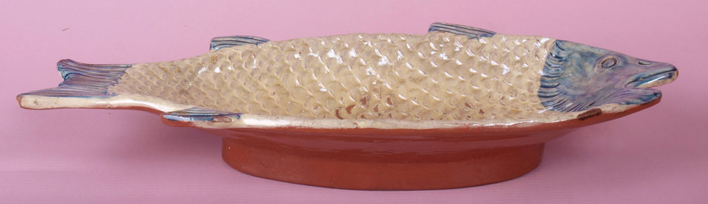 Keramikas servējamais šķīvis 