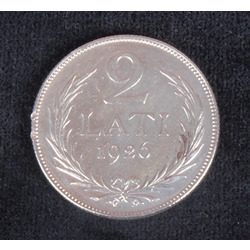 Серебряная монета Двух-латов - 1926.г.