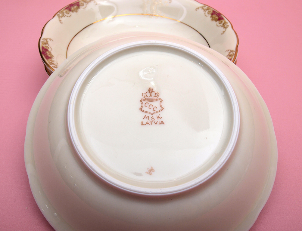 Porcelain dessert bowls, 3 pcs