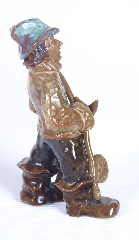 Ceramic figurine „Fisher”