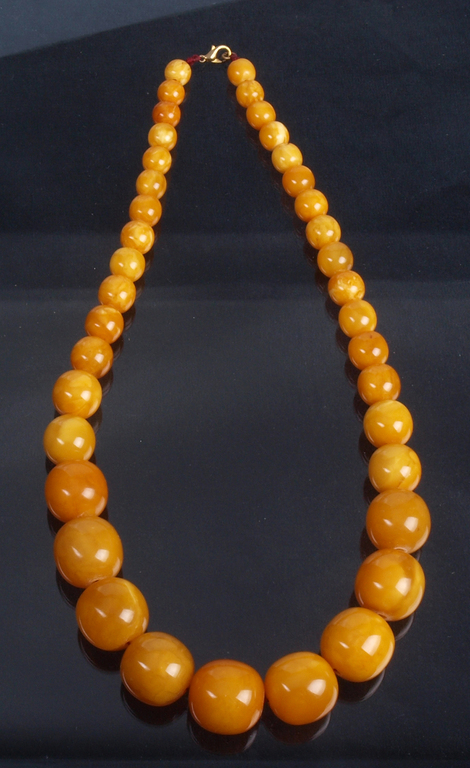 100% Natural Baltic Egg yolk amber necklace