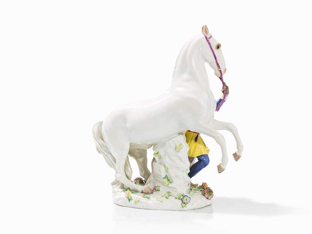 Porcelāna figūra „Moris ar zirgu”