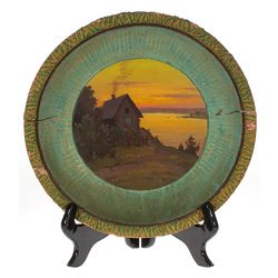 Окрашенная деревянная тарелка
