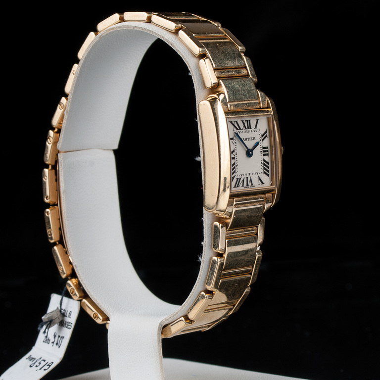 Zelta rokas pulkstenis ar safīra kristālu