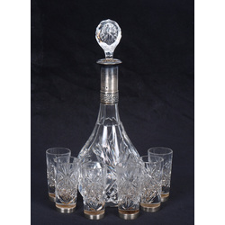 Crystal decanter with silver finishes and six glasses