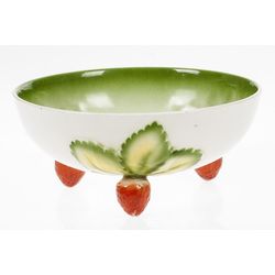 Porcelain utensil for strawberries 