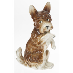 Porcelain figure „Dog”