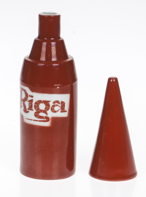 Porcelain bottle „Riga”