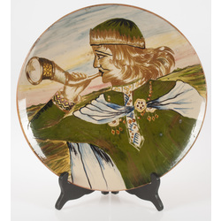 Keramikas šķīvis “Tālavas taurētājs”