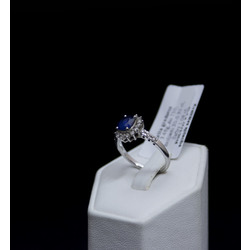 Ring with diamonds and sapphires