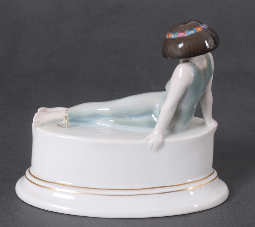 Porcelāna figūra „Varžu karaliene”