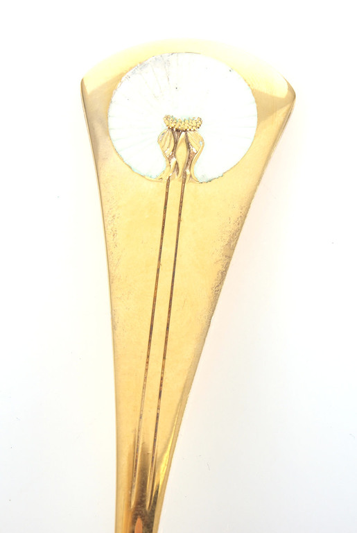 Apzeltīta lielā sudraba karote ar 1 krāsas emalju “Pienene”