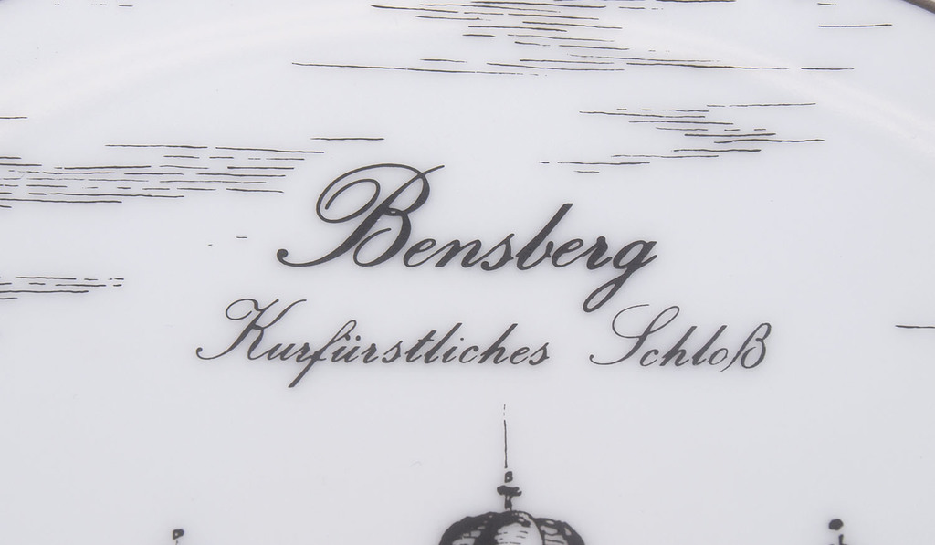 Porcelāna sienas šķīvis “Bensberg”