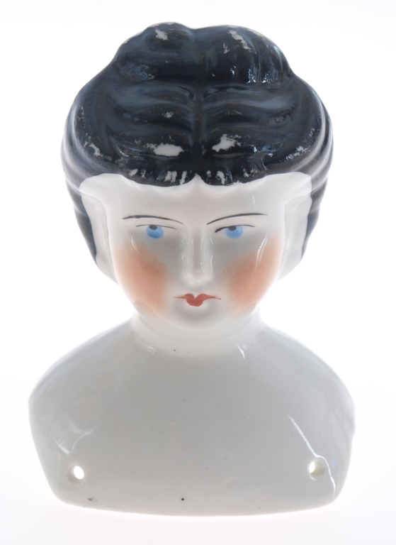 Porcelain dolls head