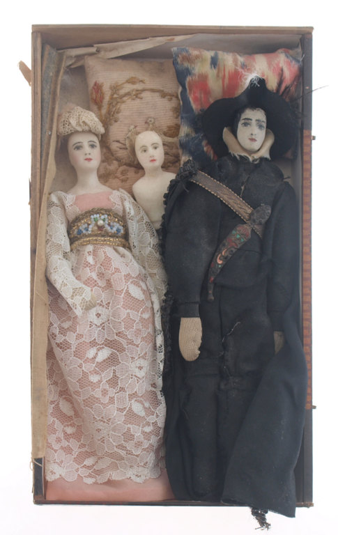 Dolls with heads made of stone