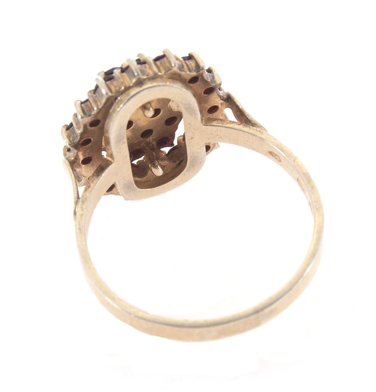 Позолоченный серебряное кольцо с гранатом