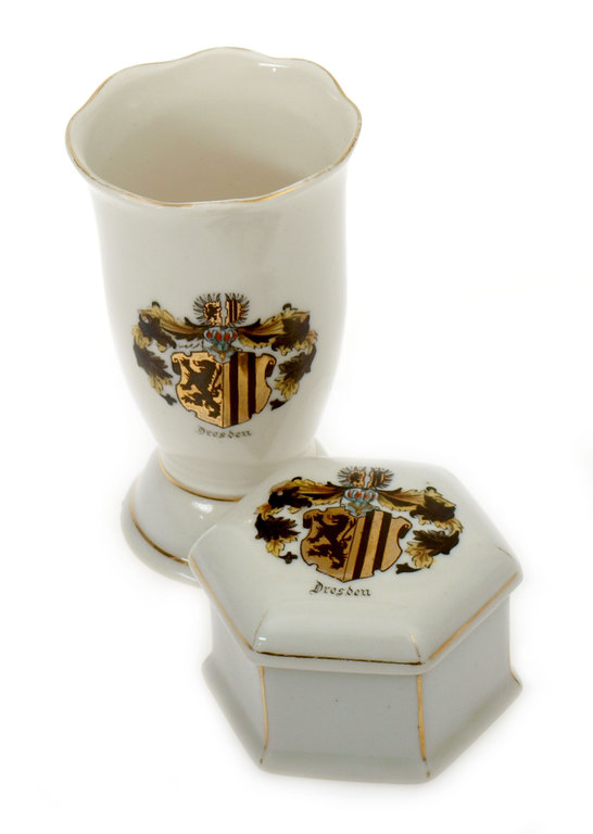 Porcelain vase with chest