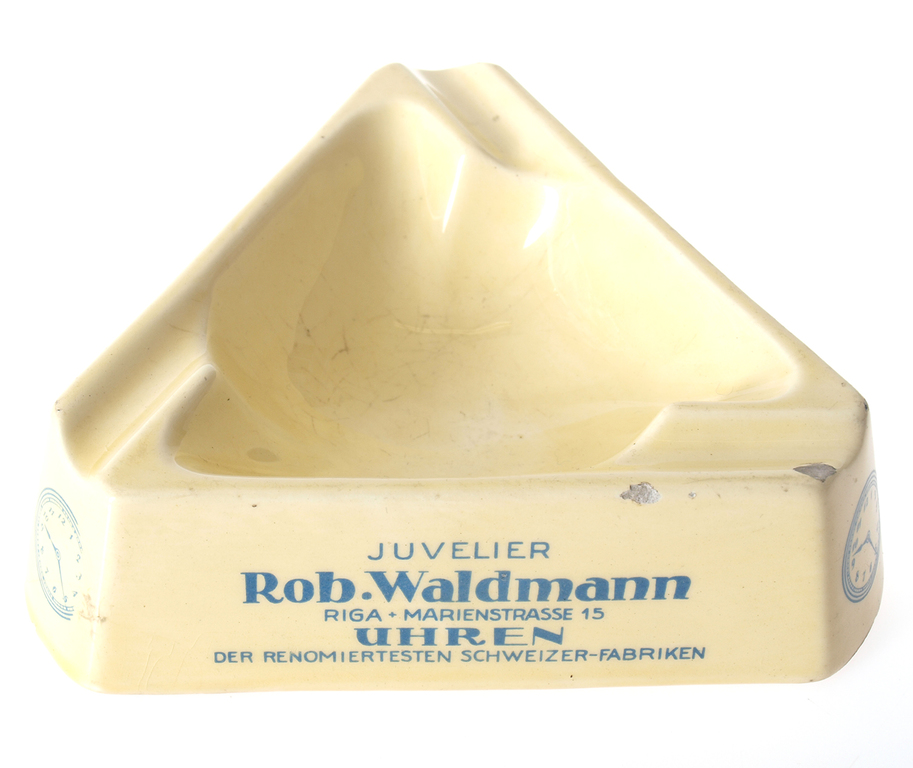 Porcelain ashtray with text “Jeweler Rob Waldman, in Riga, Marijas street 15, watches of the best Swiss factories”