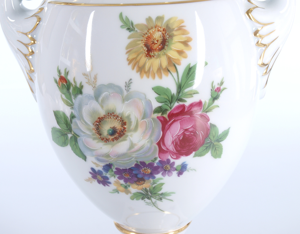 Porcelain vase with a lid