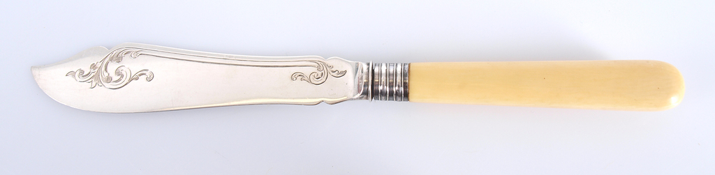 Art Nouveau silver knives (2 pcs.)