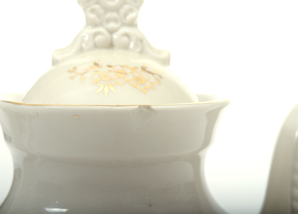 Porcelain coffee pot set 