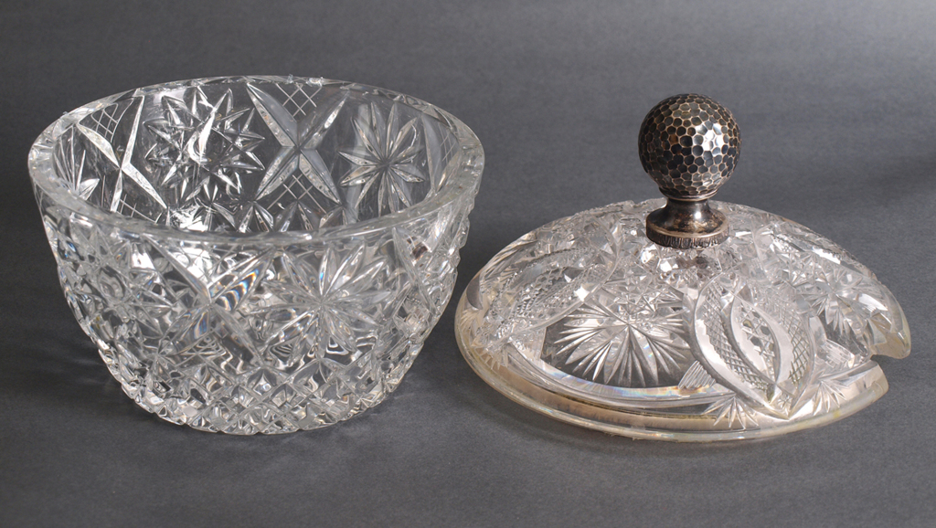 Кристаллическая миска с серебряной отделкой для пунш