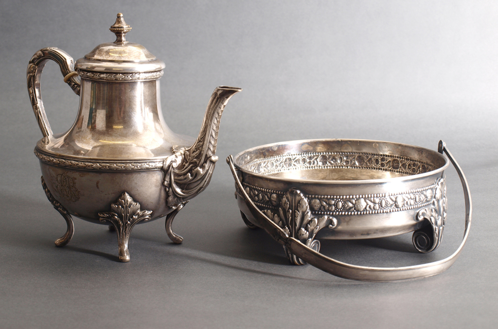 Silvered metal pot and utensil for sweets