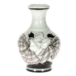 Earthenware vase 