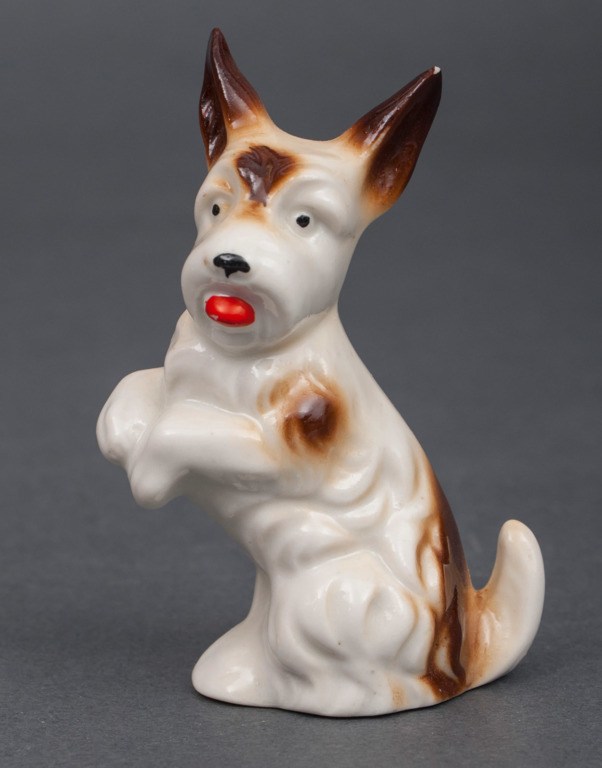 Porcelāna figūra „Suns”