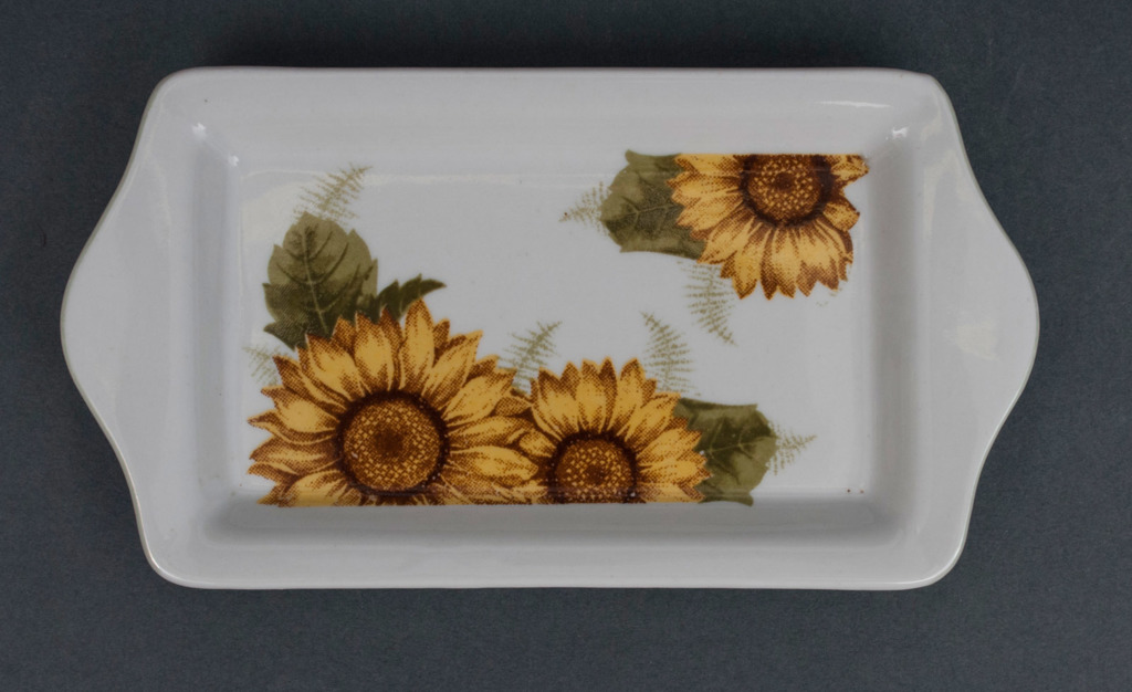 Porcelain plate – tray 
