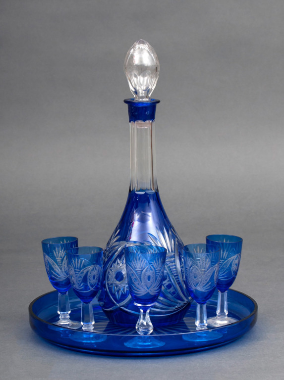 Colorful glass set – decanter with 5 cups and plate
