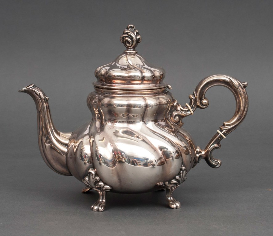 Silver cofee/tea set – cofee pot, tea pot, sugarbasin, utensil for cream