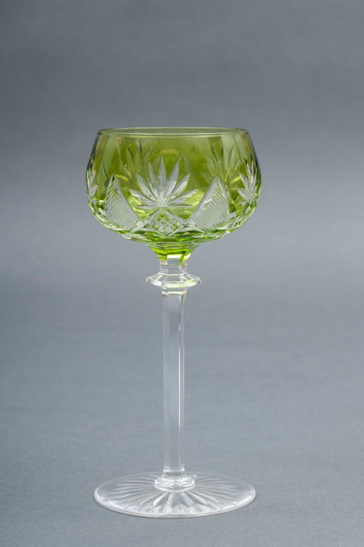 Green crystal champagne glasses (4pcs.)