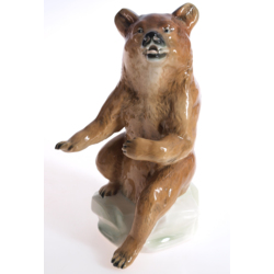 Porcelain figure „Bear”