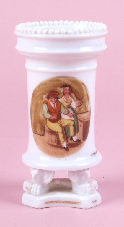 Porcelain vases in biedermeier style - couple 