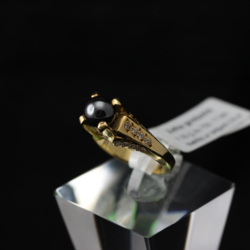 Золотое кольцо с гематитом и бриллиантами