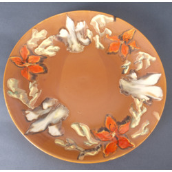 Dekoratīvs keramikas sienas šķīvis “Ziedi”