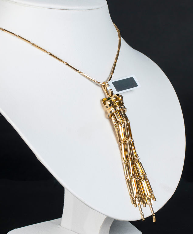 Gold chain and pendant with diamonds
