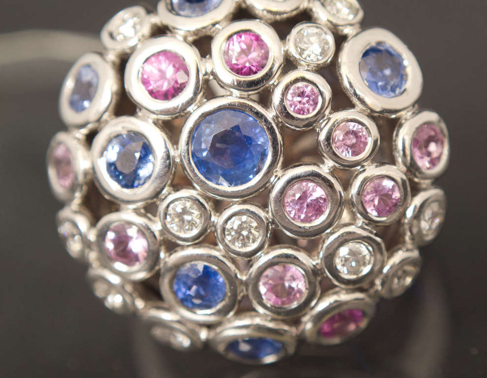 Кольцо с бриллиантами, розовыми сапфирами, сапфирами