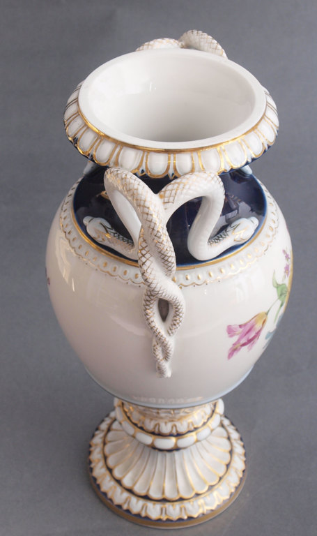 Porcelain vase 'Snakes'