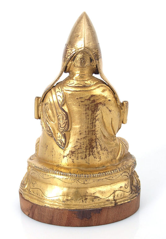 Zeltītas bronzas figūra 