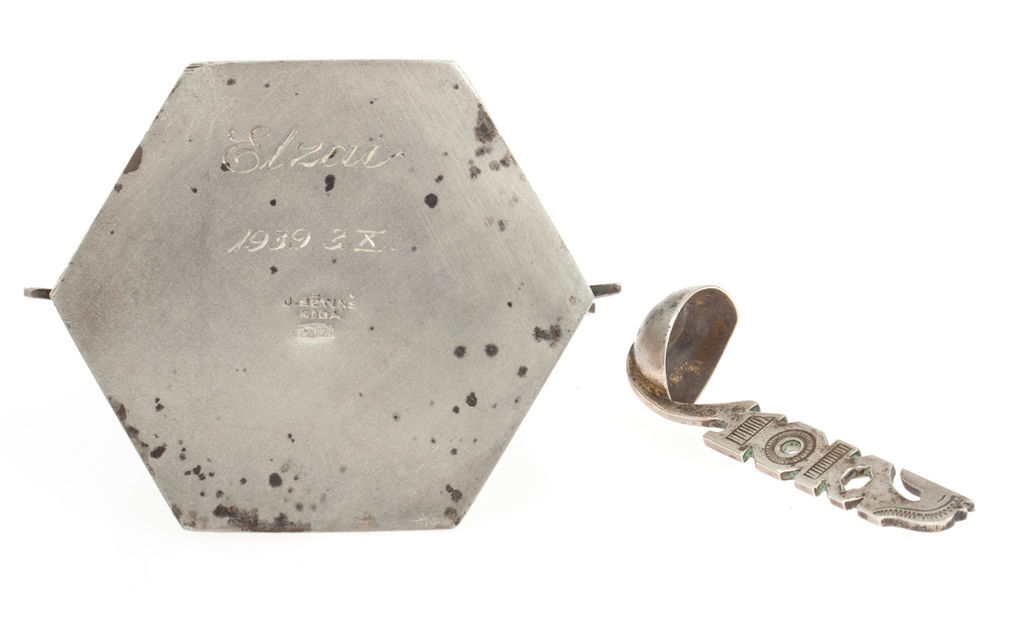 Silver set - ashtray, shovel andsalt shaker