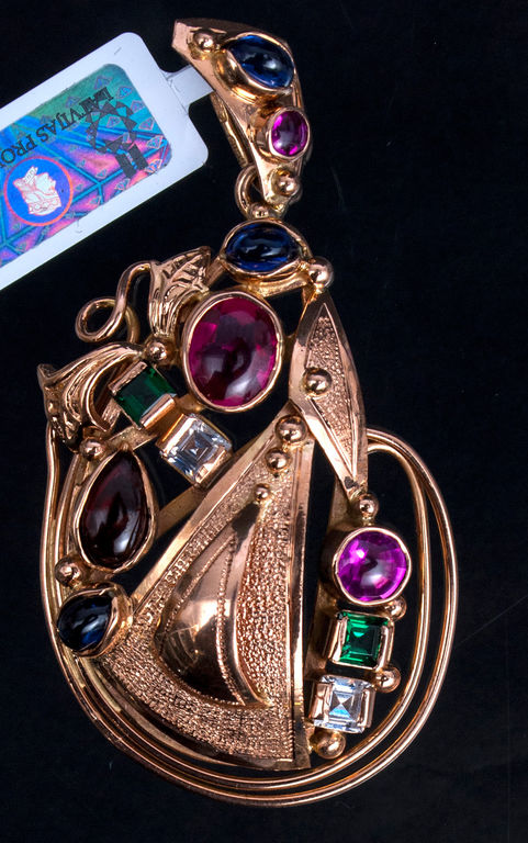 Jewelery set - ring, earrings and pendant