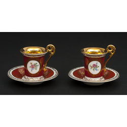 Porcelain cups with saucers (2 persons)