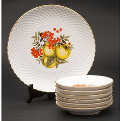 Porcelain plate set (7 + 1 pcs.)