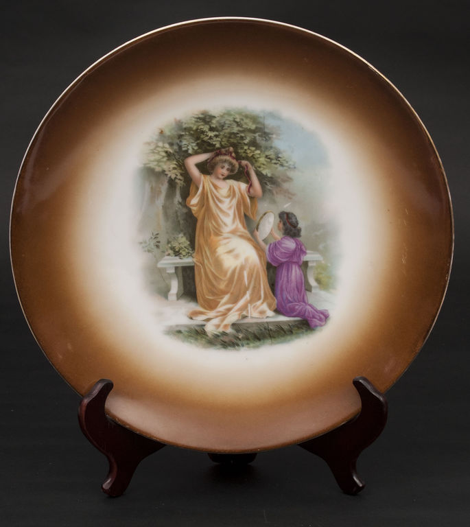 Porcelain plate ''Two girls''
