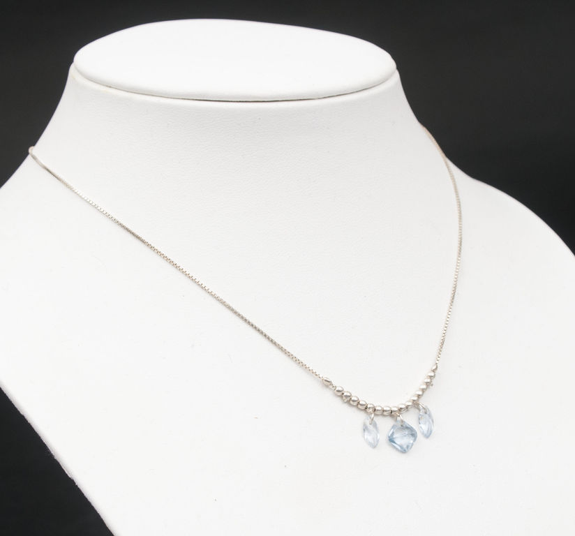 Silver necklace with a pendant
